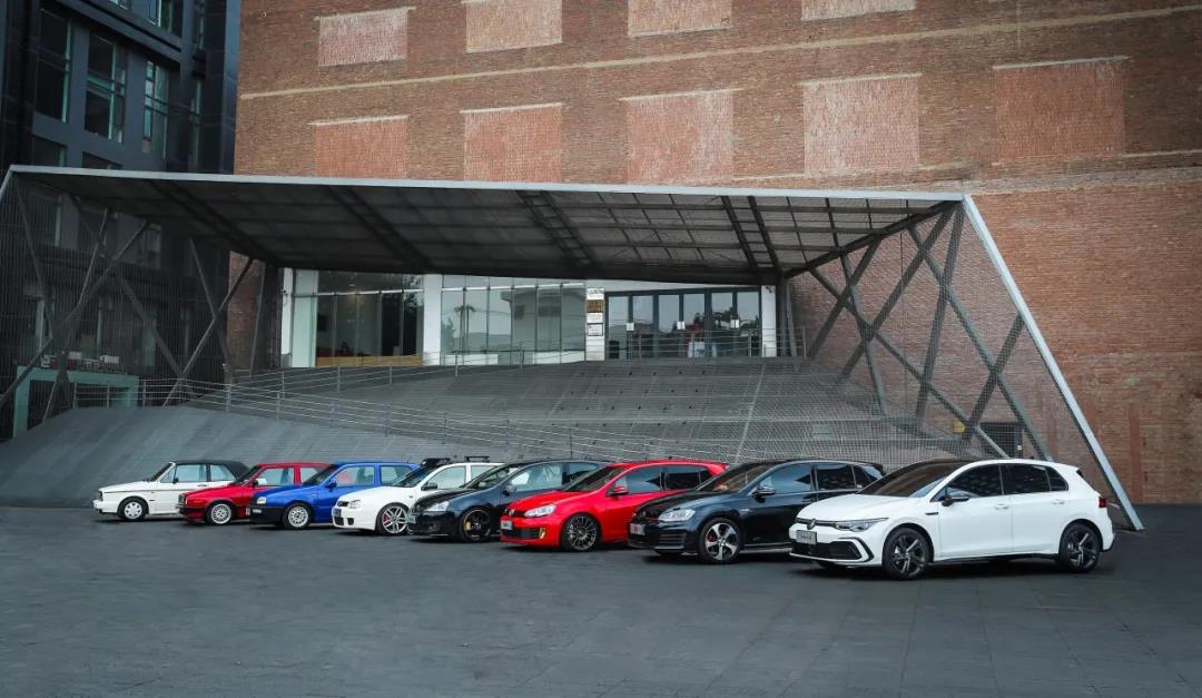 151029552399.jpg 126.jpg