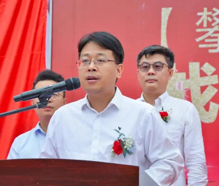 261951128313.jpg 3.jpg