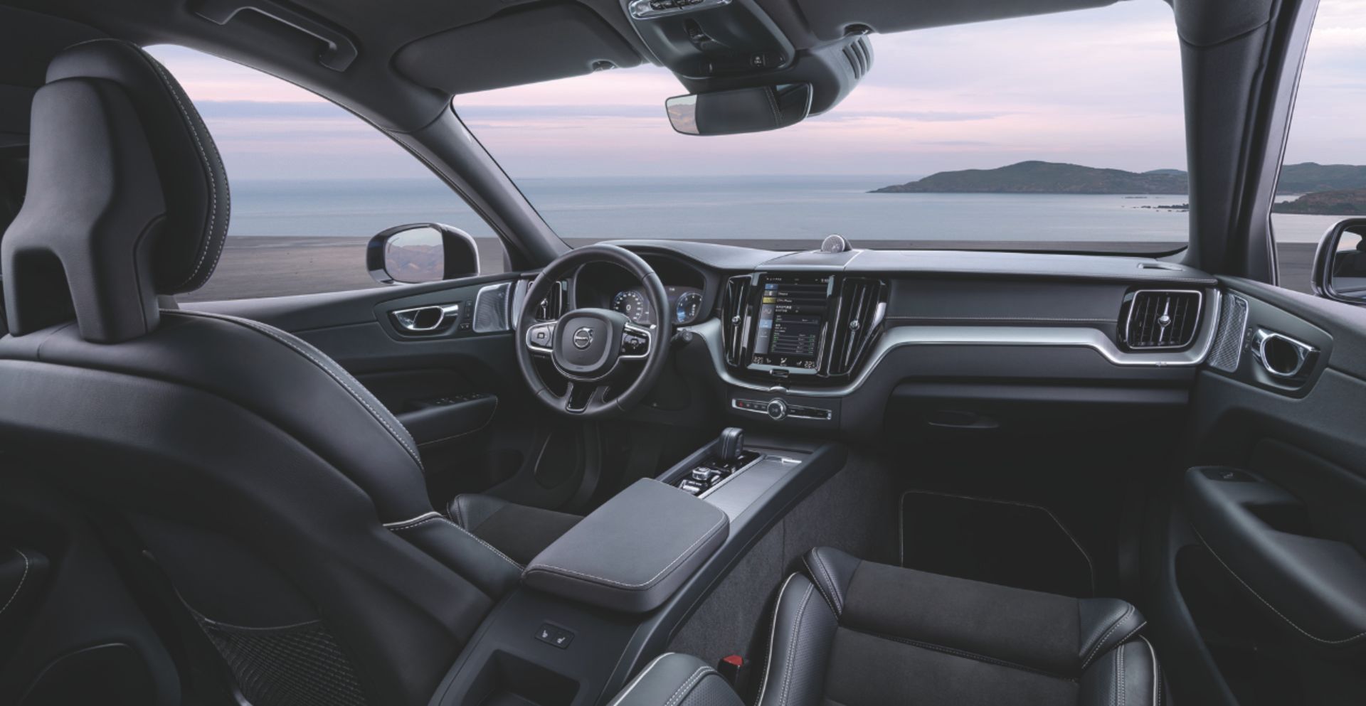 101052126743.jpg XC60 _MY21 Launch_Interior_Lake_fn_CMYK_CN_202007-´óͼ.jpg